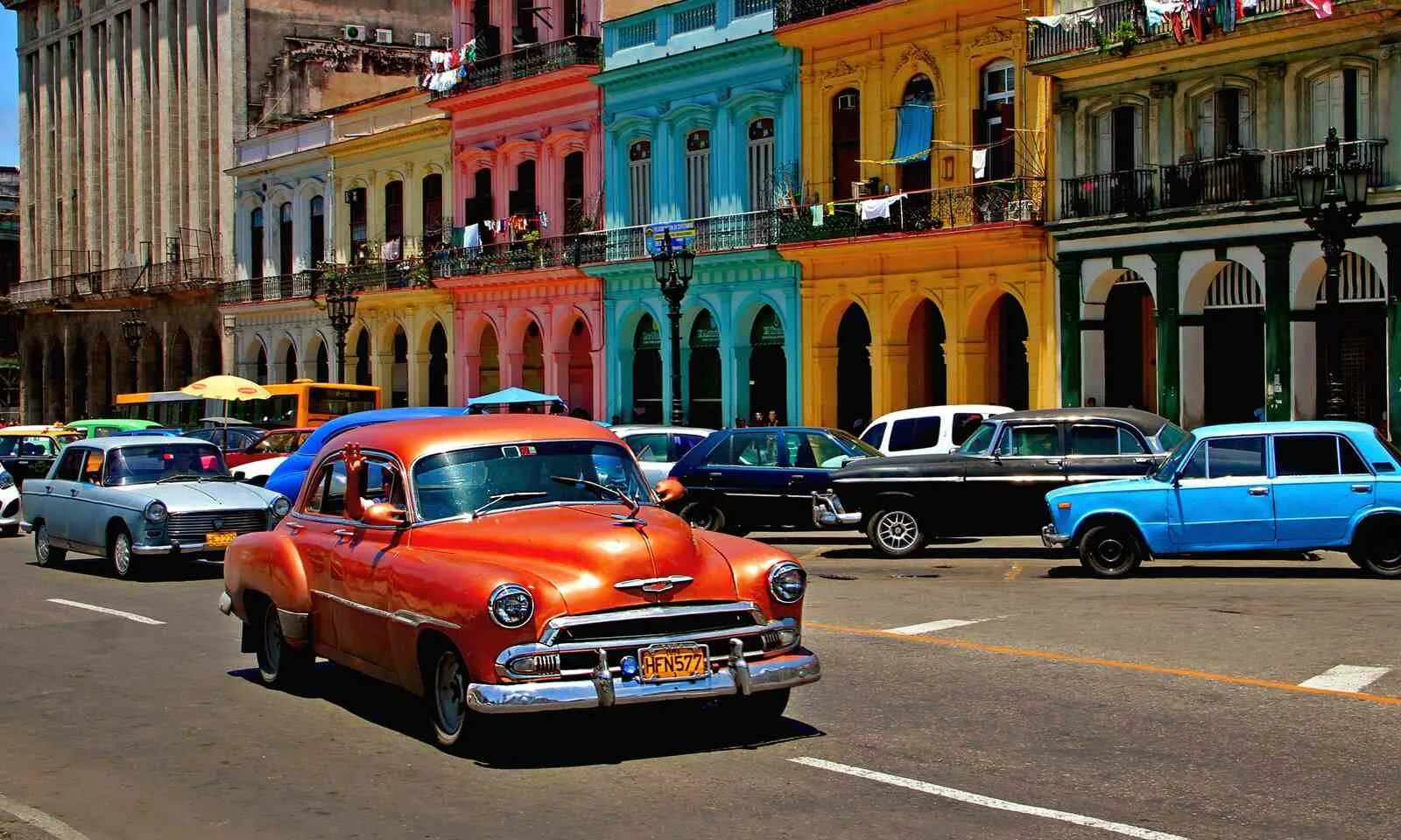 Куба гавана улицы. Куба остров свободы. Куба гавана достопримечательности. Старая гавана куба гавана. Куба гавана достопримечательности.