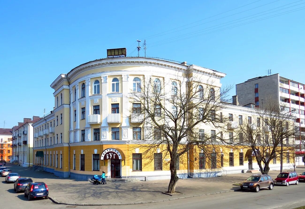 Буг брест. Отель буг брест. буг ул. ленина, 2, брест. город брест гостиница буг. улица ленина в бресте.