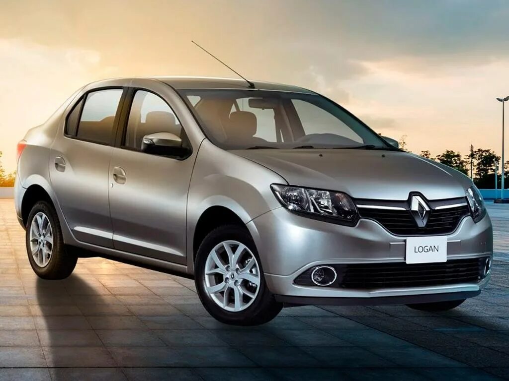 Рено логан сколько лошадиных. Рено Логан 2 2017. Renault Logan II 2017. Renault Logan 5. Рено Логан 2017.