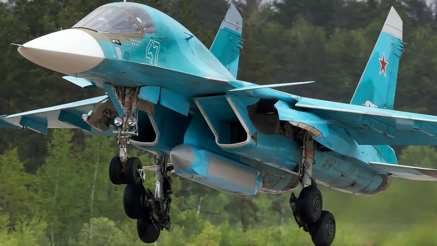Истребитель-бомбардировщик Су-34. Контейнер Сыч Су-34. Су34 самолет. Самолет утенок Су 34.