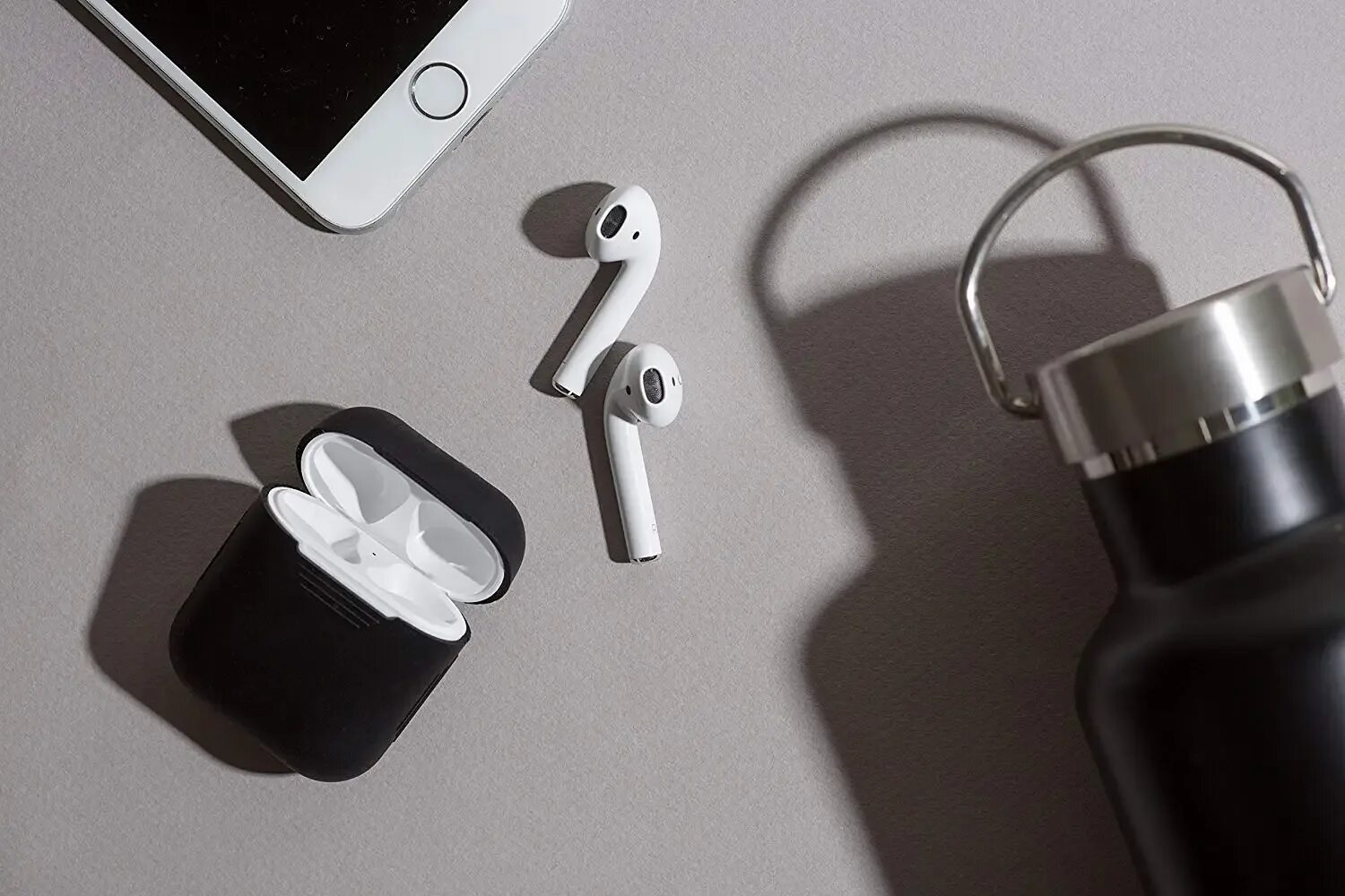 Чехол для наушников Apple AIRPODS Air. Чехол AIRPODS 2 черный. Черный чехол для аирподс 2. Силиконовый кейс для TWS наушников AIRPODS, белый (sbecase-001s-w), шт. Чехол для наушников freebuds pro