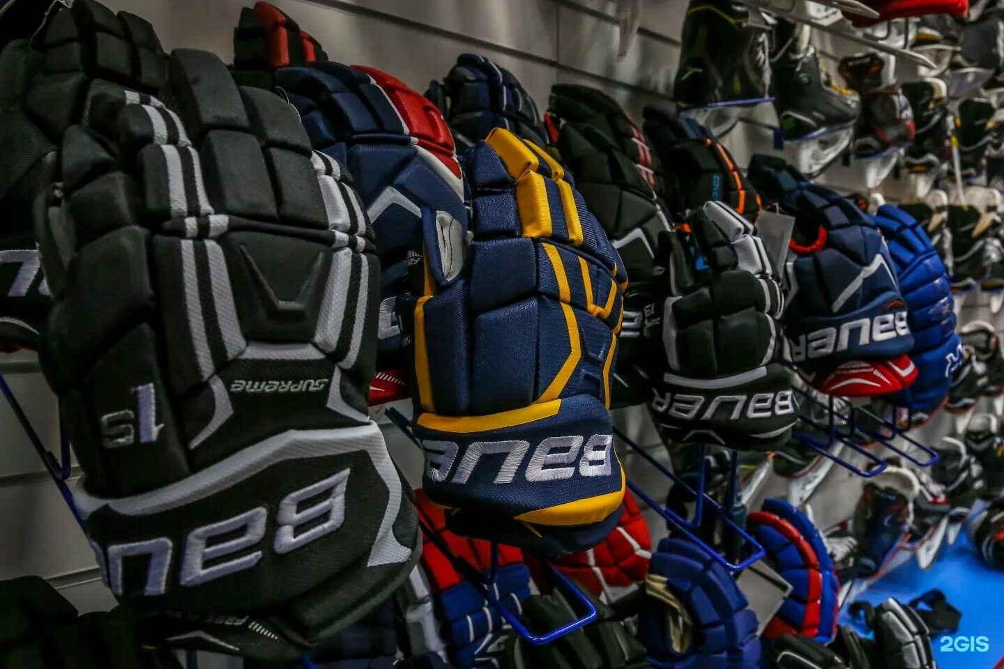 хоккейная экипировка. спорт депо хоккейный магазин. лёд9 хоккей нижний. ледяной магазин. спорт депо красносельская.