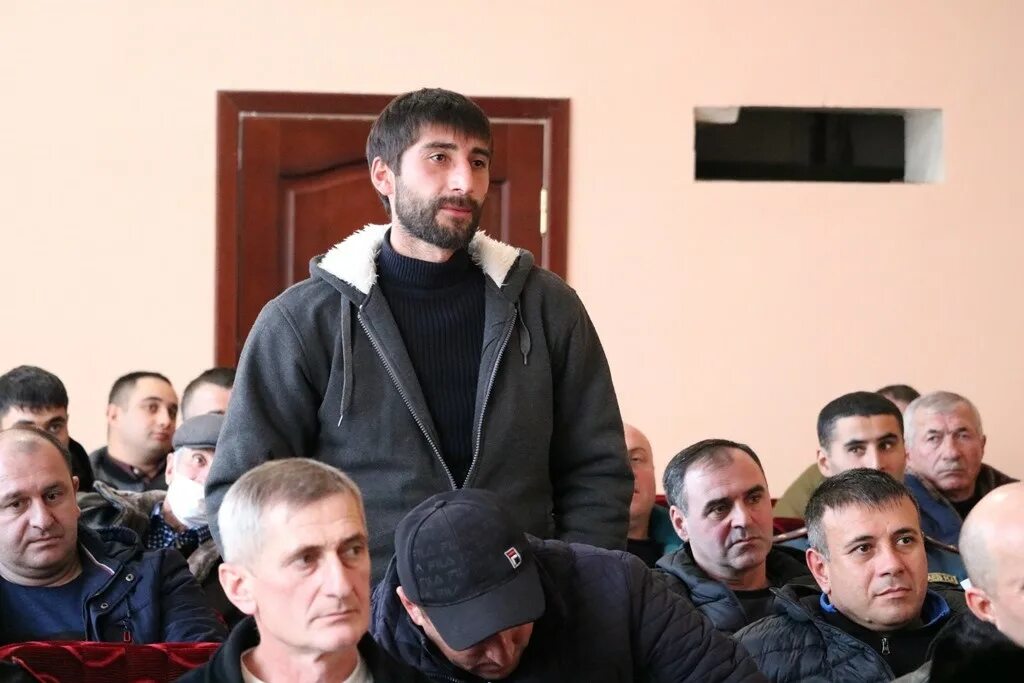 Новый год в южной осетии. Знаур. Цорбис знаурском районе. Погода в знауре. Южная осетия посёлок знаур церковь.
