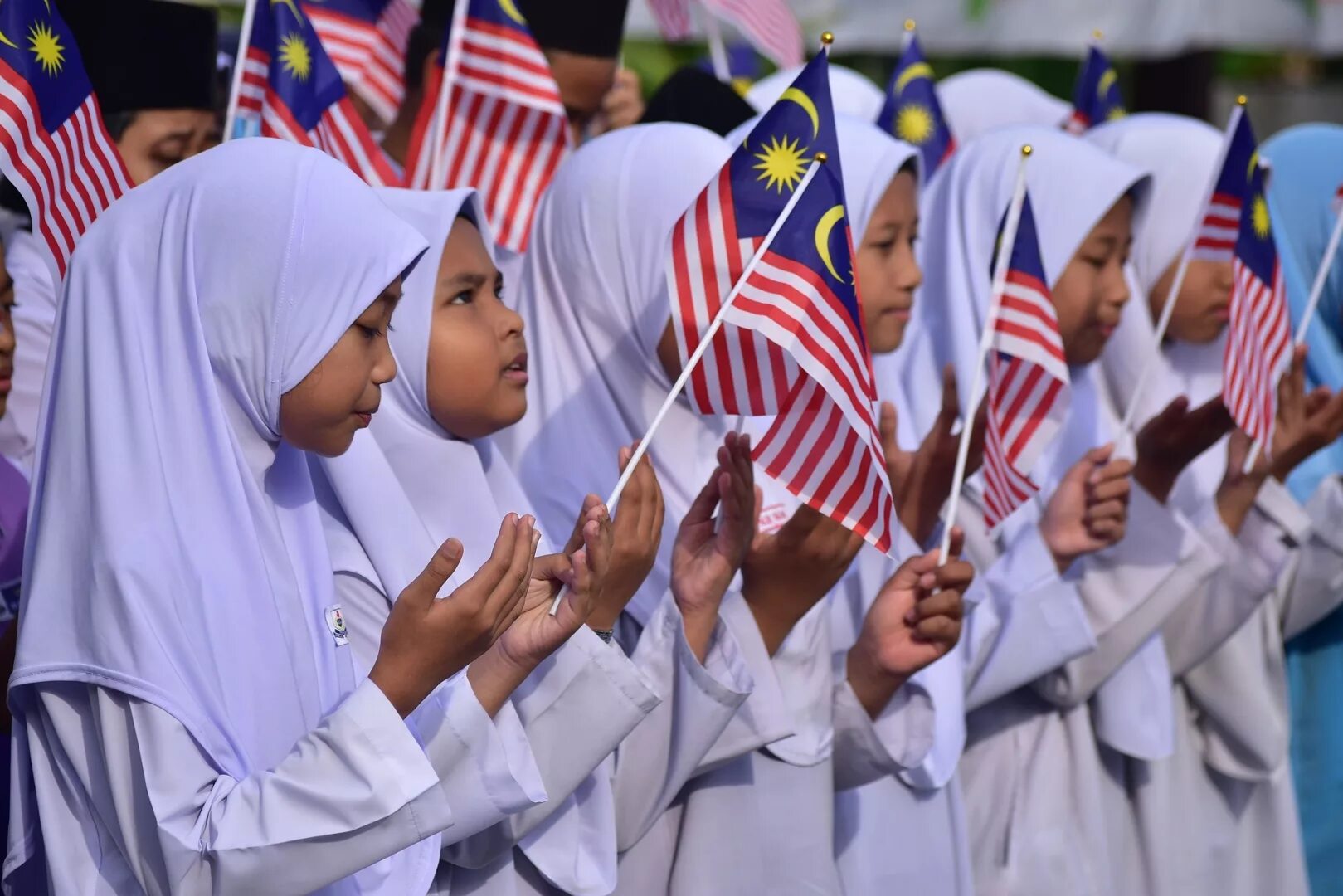 Малайзия вероисповедание. Малайзия мусульмане.
