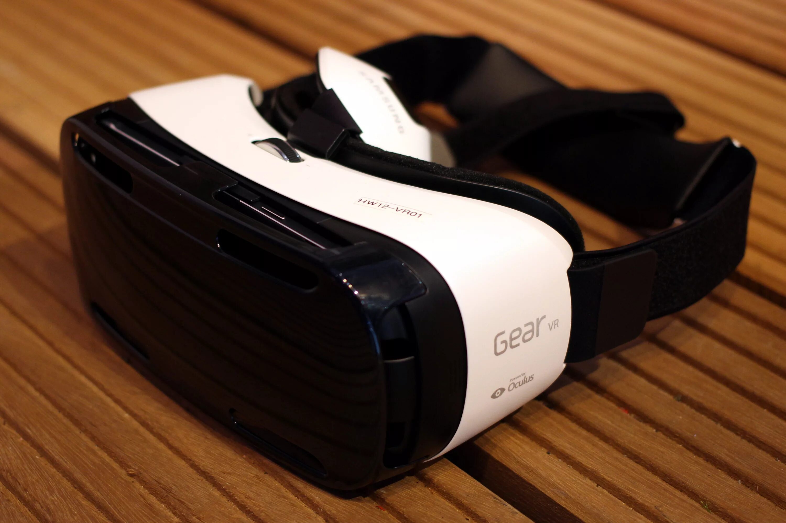 Samsung vr oculus. Samsung Gear VR. Samsung Gear VR SM-r320. Samsung Gear VR Oculus. Очки Gear VR Oculus Samsung.