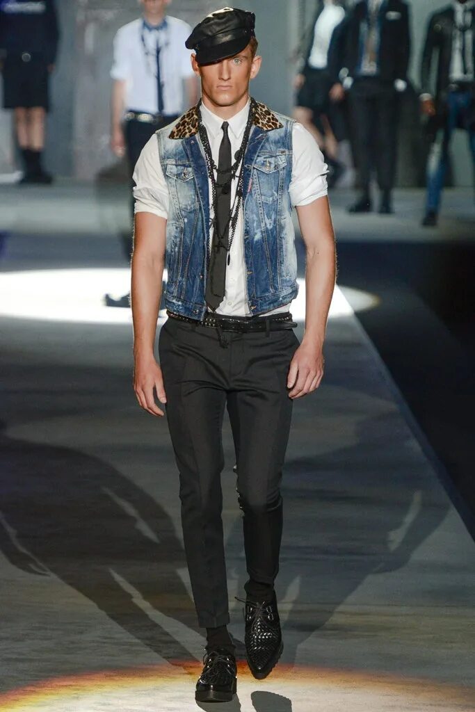 Dsquared одежда. Дискваред2 одежда. дискваред 2013. dsquared 2005. dsquared 2 показ.