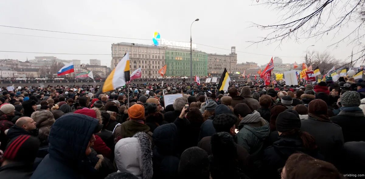 Навальный 2011 Болотная площадь. Митинг на Болотная площадь 2011 митинг в Москве. Болотная площадь митинг. 10.12.2011 Митинг на Болотной. 4 декабря 2011