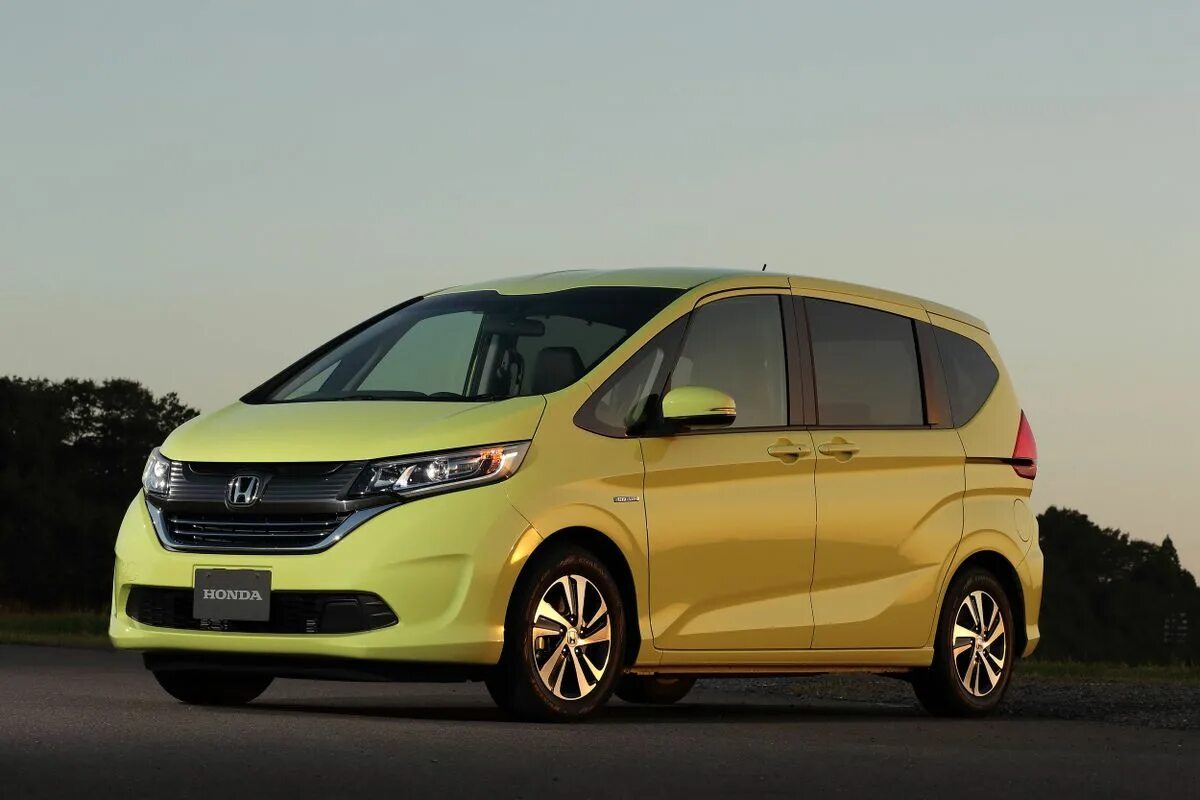 Хонда фрид 1 поколение. Honda freed 2016. Honda freed Hybrid. Honda freed 2017. Honda freed Hybrid 2018.