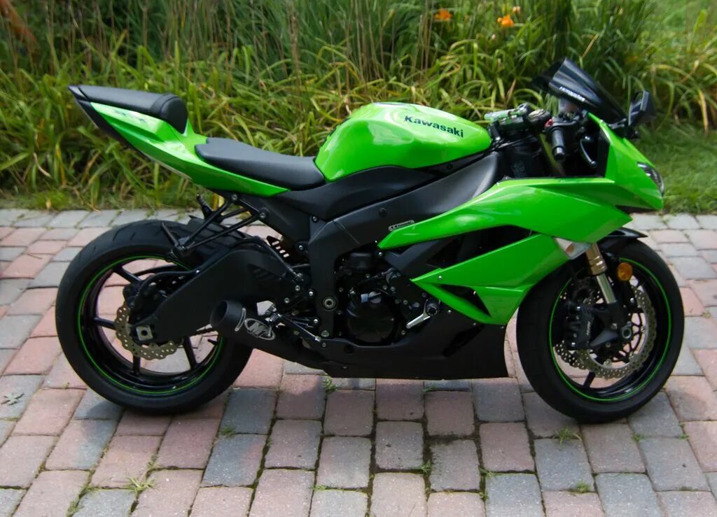 Мотоцикл кавасаки бу. Kawasaki ninja zx-6r 2009. Kawasaki gpz 125. Kawasaki zr 750. Мотоцикл кавасаки бу.