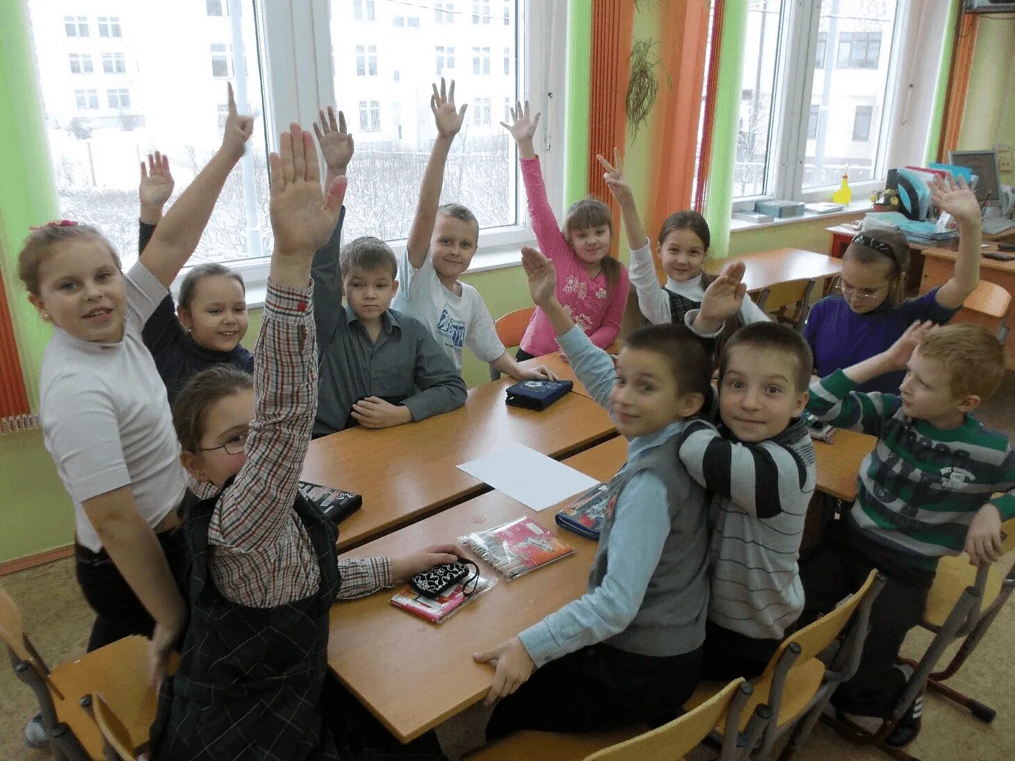 Урок в старших классах. Провели конкурс викторину. Провели конкурс викторину. Детский сад фото. Конкурсы викторины картинка.