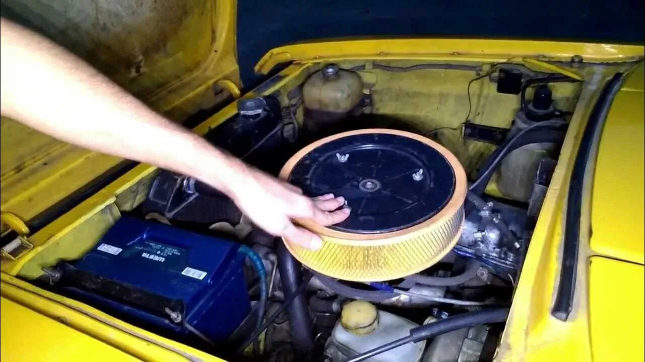 Масло в воздушном фильтре карбюратора
