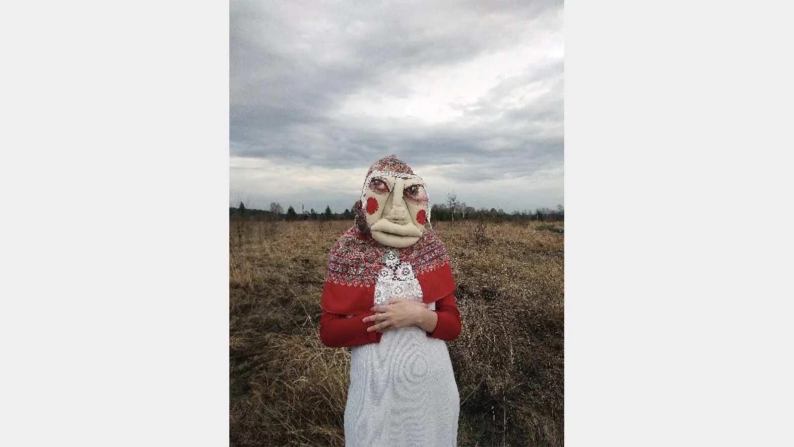 Алису горшенину. Алиса горшенина русское инородное. Алиса горшенина художник маски. Горшенина алиса алексеевна. Алиса горшенина нижний тагил.