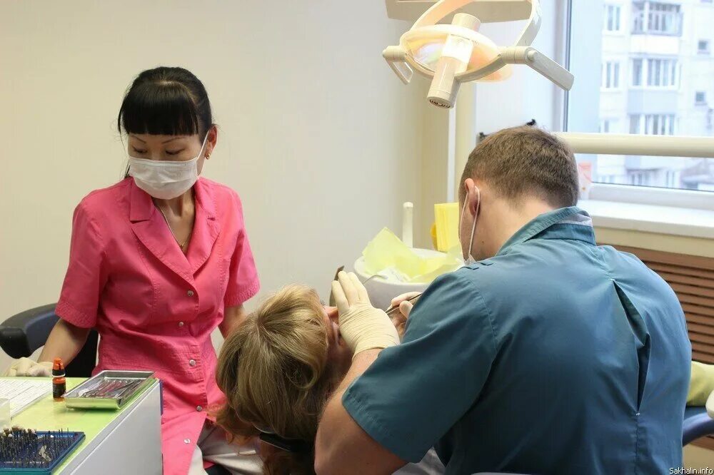 стоматологические клиники в минеральных водах. стоматология улыбка нижневартовск. стоматологические клиники в южно сахалинске. частная клиника южно-сахалинск. сайт стоматологии.