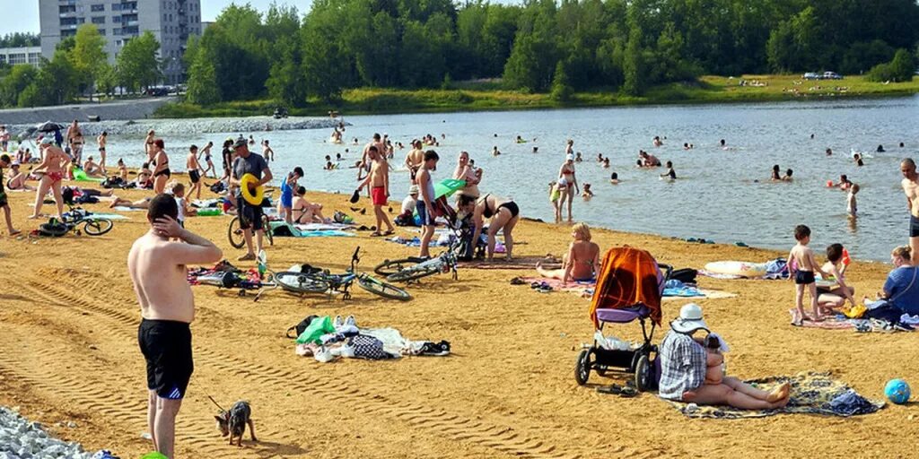 Где купаться в июле. Краснотурьинск пляж. Краснотурьинск детский пляж. Заречный пляж. Пляж в Заречном Свердловской.