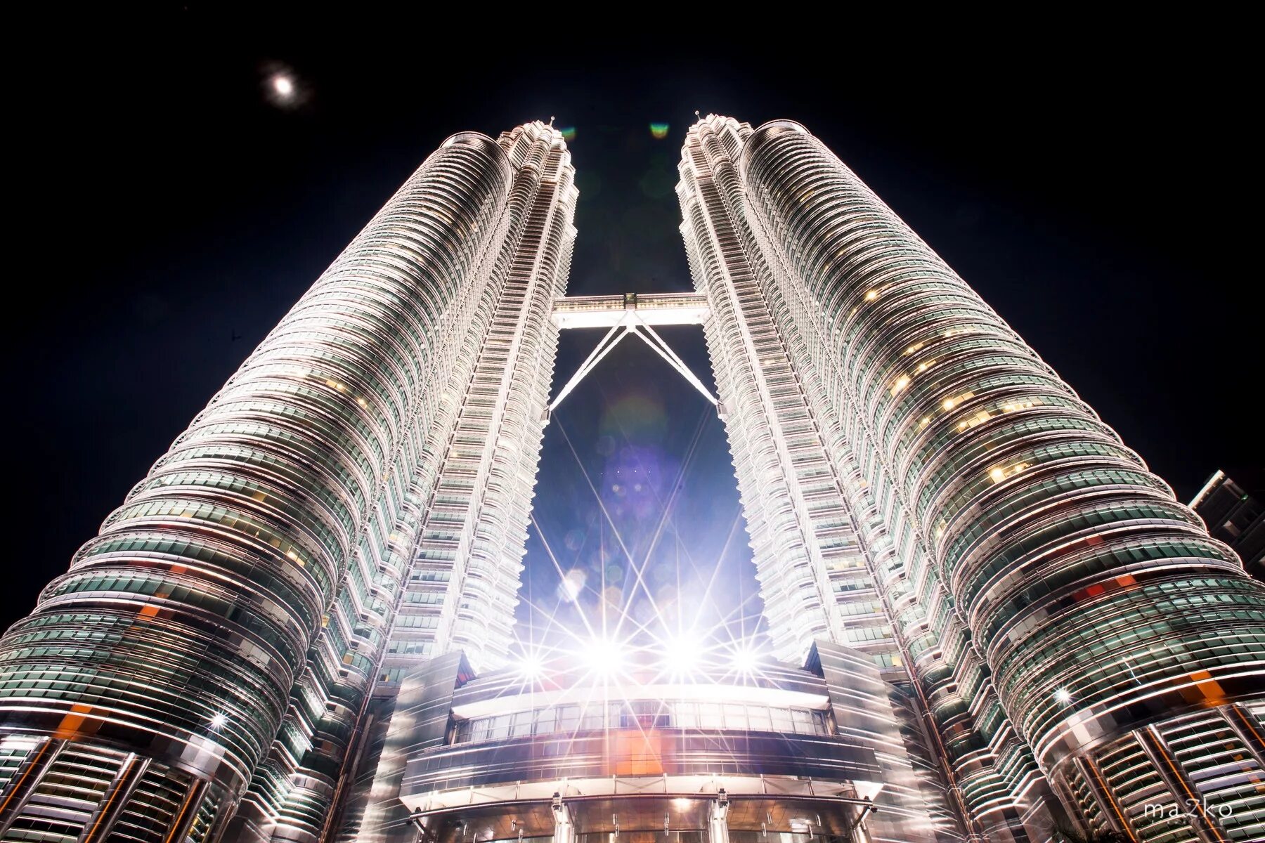 Самые масштабные сооружения. Грандиозные сооружения. Самые красивые здания в мире. Aldar hq в абу-даби. Самые грандиозные сооружения.