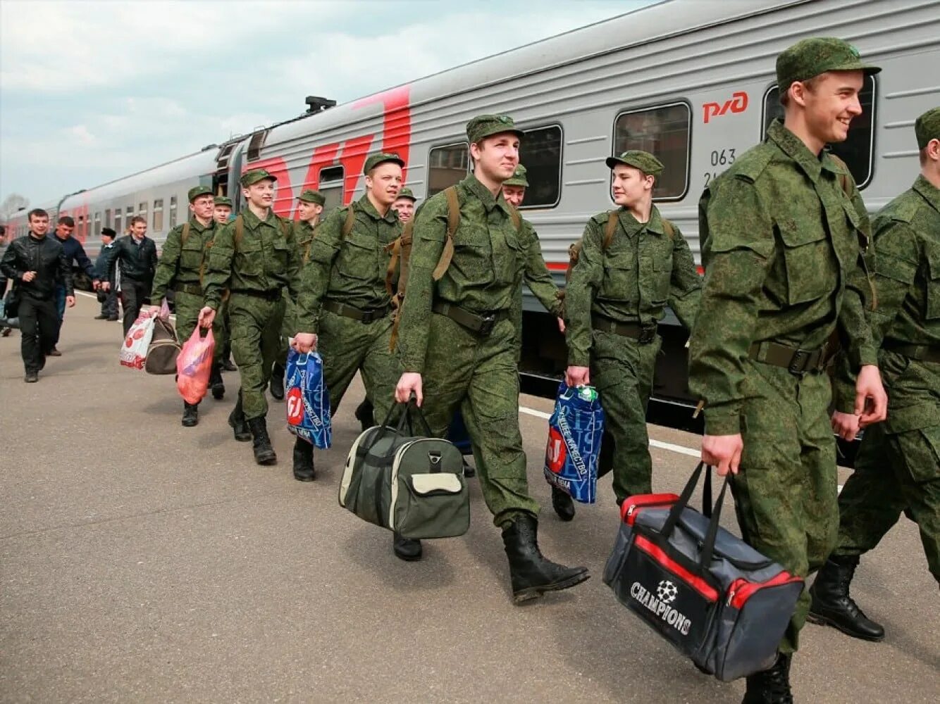 Служить два года