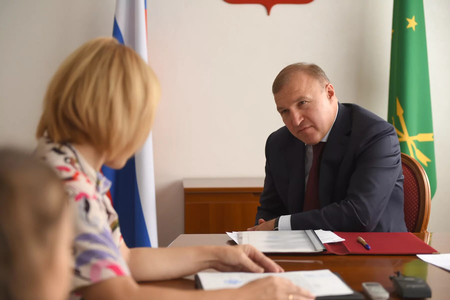 майкоп прием. администрация города майкопа. полпреды юфо в 2022. полпредство президента в юфо. деловые женщины адыгеи.