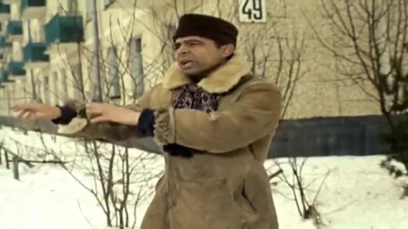 Туда не ходи снег башка попадет. Василий алибабаевич подожди. алибабаевич джентльмены удачи подожди. василий алибабаевич снег башка попадет. эй ты туда не ходи ты сюда ходи.