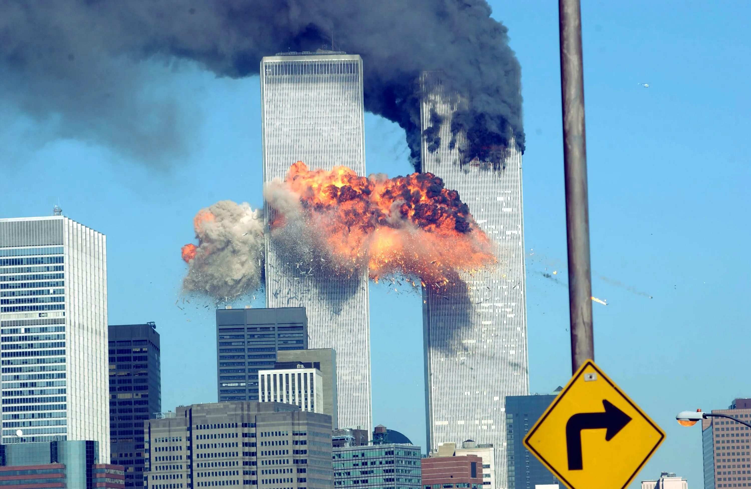 22 ноября 2001. Всемирный торговый центр башни Близнецы 11 сентября. Башни-Близнецы Нью-Йорк 2001. Башня ВТЦ В Нью-Йорке 2001 год.