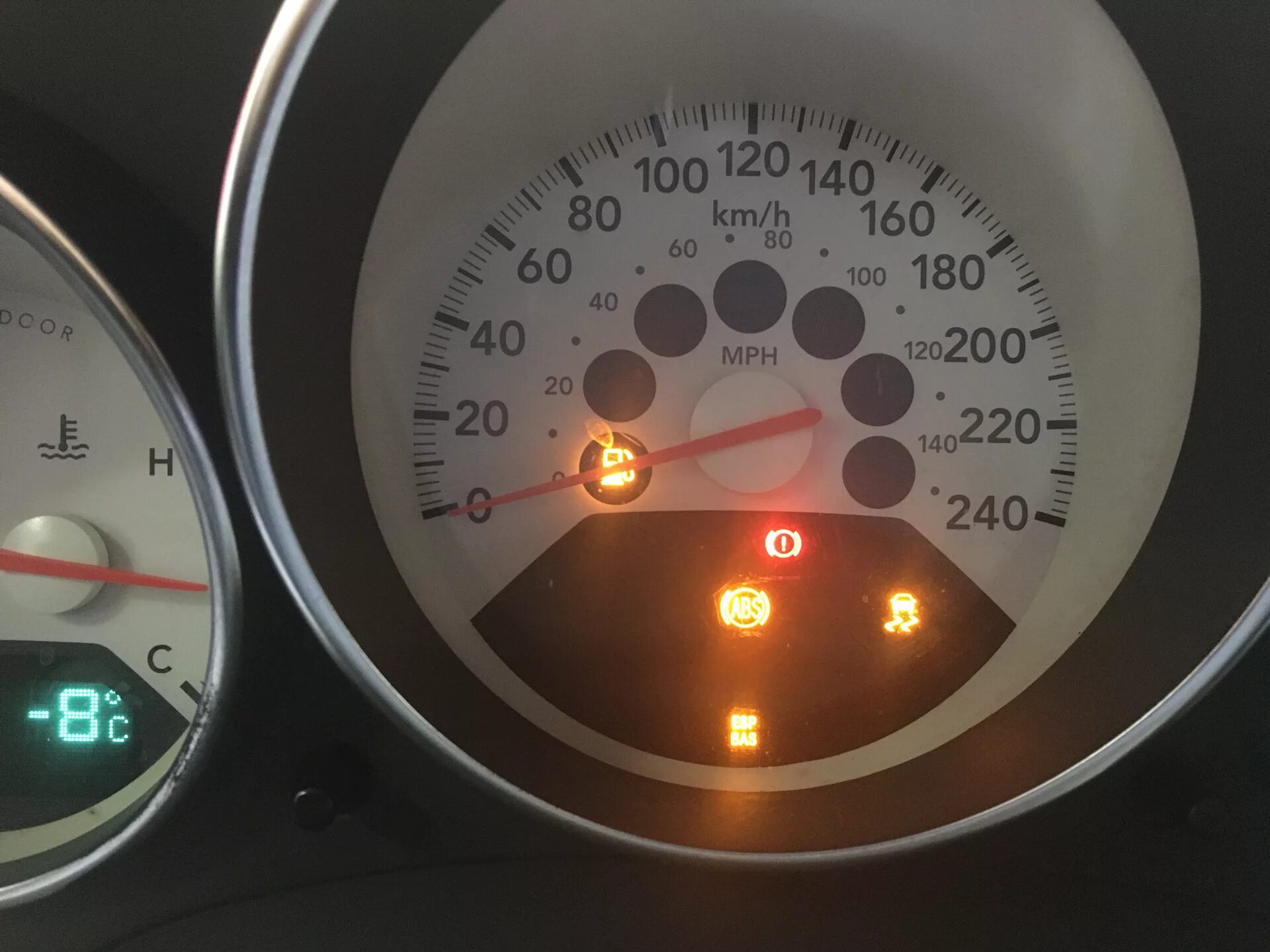 Ошибки dodge caliber. Значок перегрева вариатора додж калибер. Индикация додж калибр. Ошибки dodge caliber. Ошибка 0139 додж калибр.