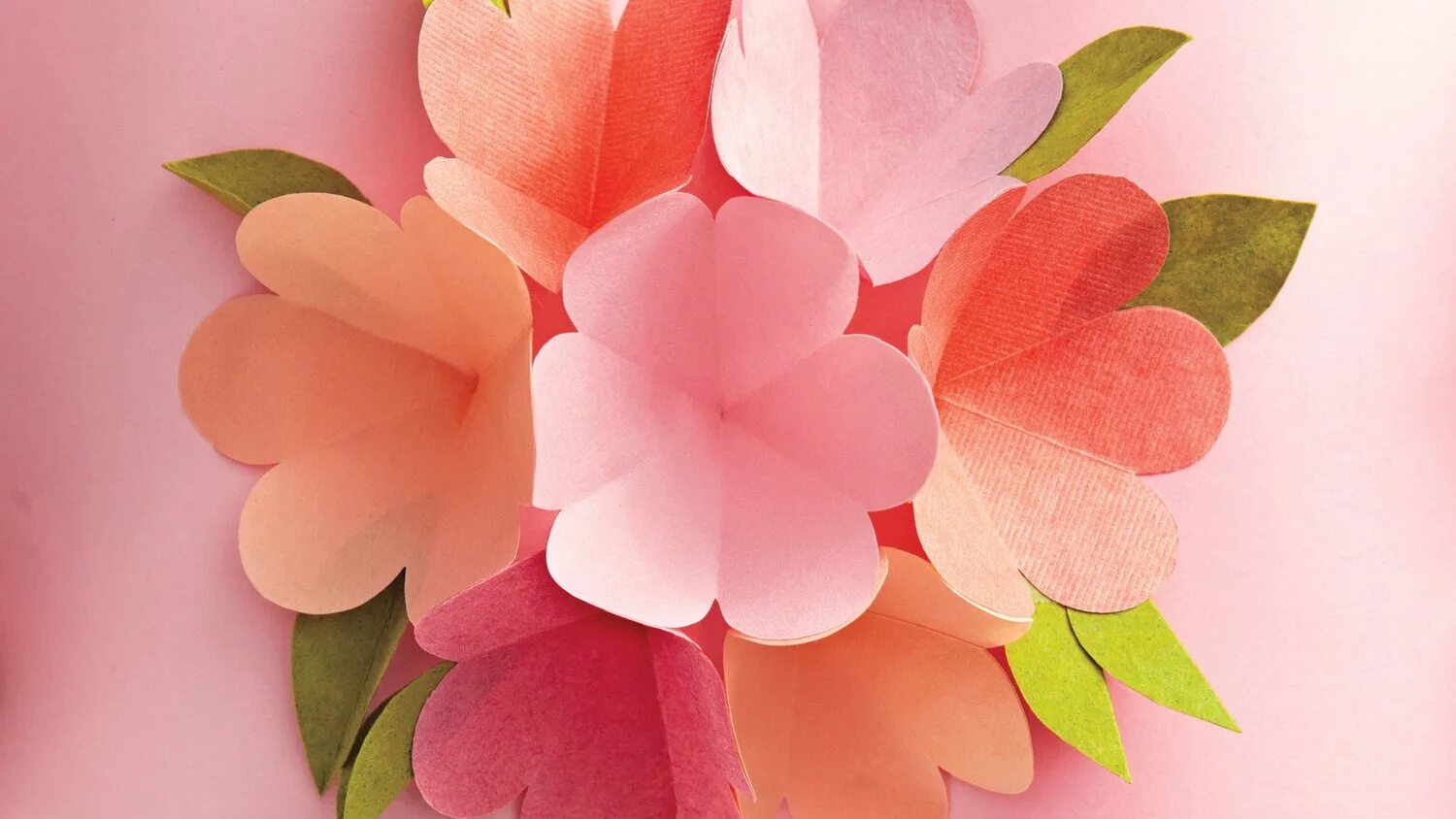 Объемные цветы. Поделки из цветной бумаги. Открытка цветочки из бумаги. Квиллинг открытки. Открытка цветочки из бумаги.