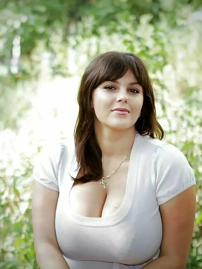 Надин янсен 2014. Большие ореолы мамы. Бюстгальтер emma-jane 426. Xenia wood декольте. Дениз милани в водолазке.