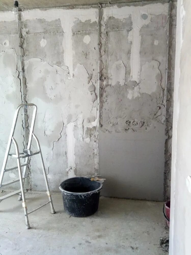 Для чего штукатурят стены