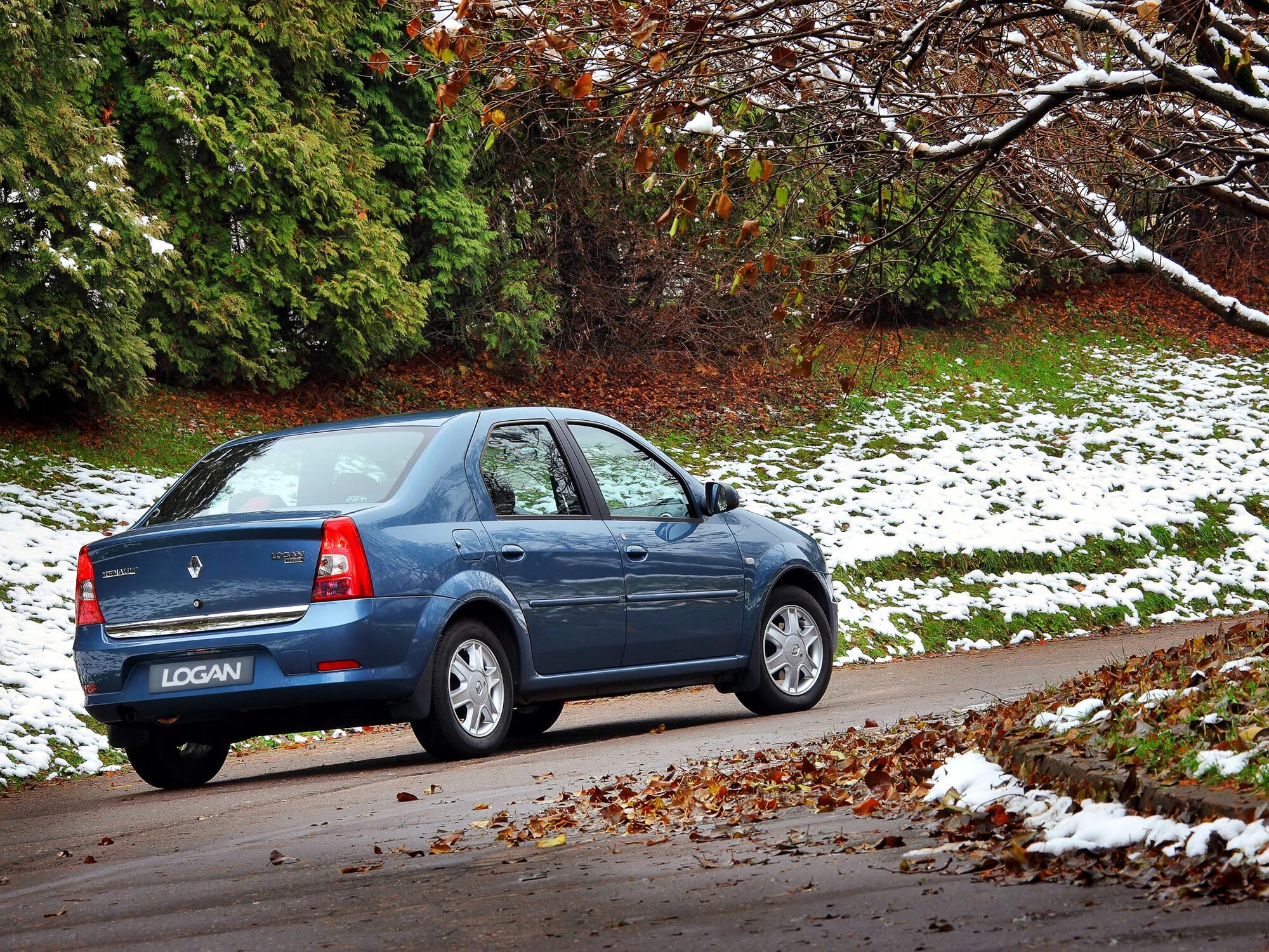 Логан первого поколения. Renault Logan 2009. Рено Логан 1 поколение. Ренаулт Логан 2009. Renault Logan 4.