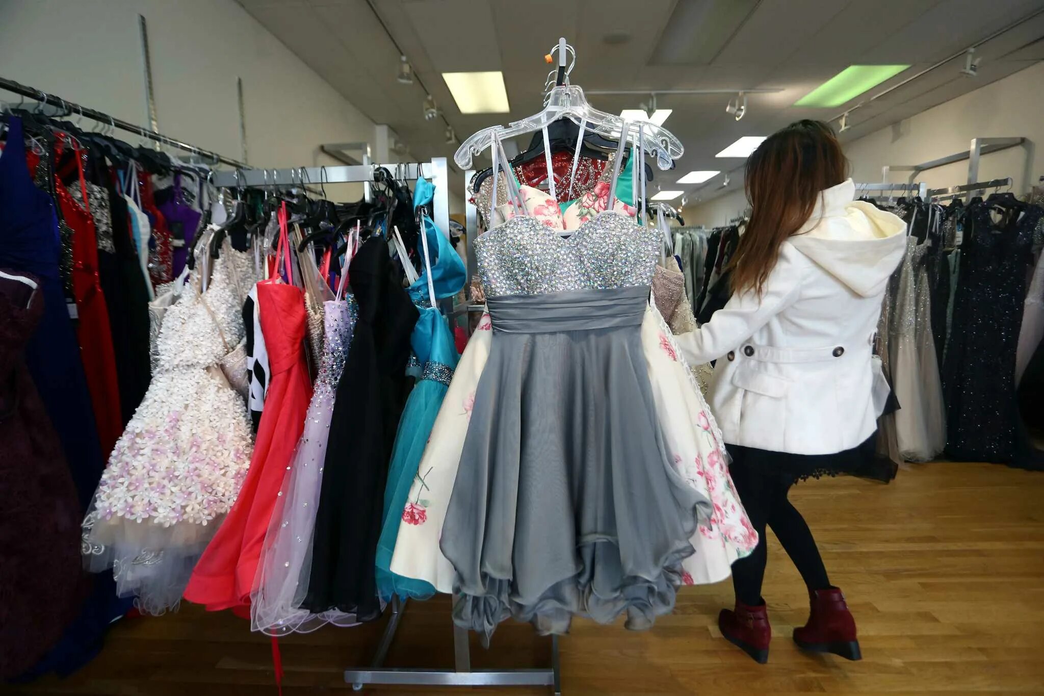 Dress shop. Платье boutique. Магазин винтажной одежды. Dress магазин. Dress boutiques.