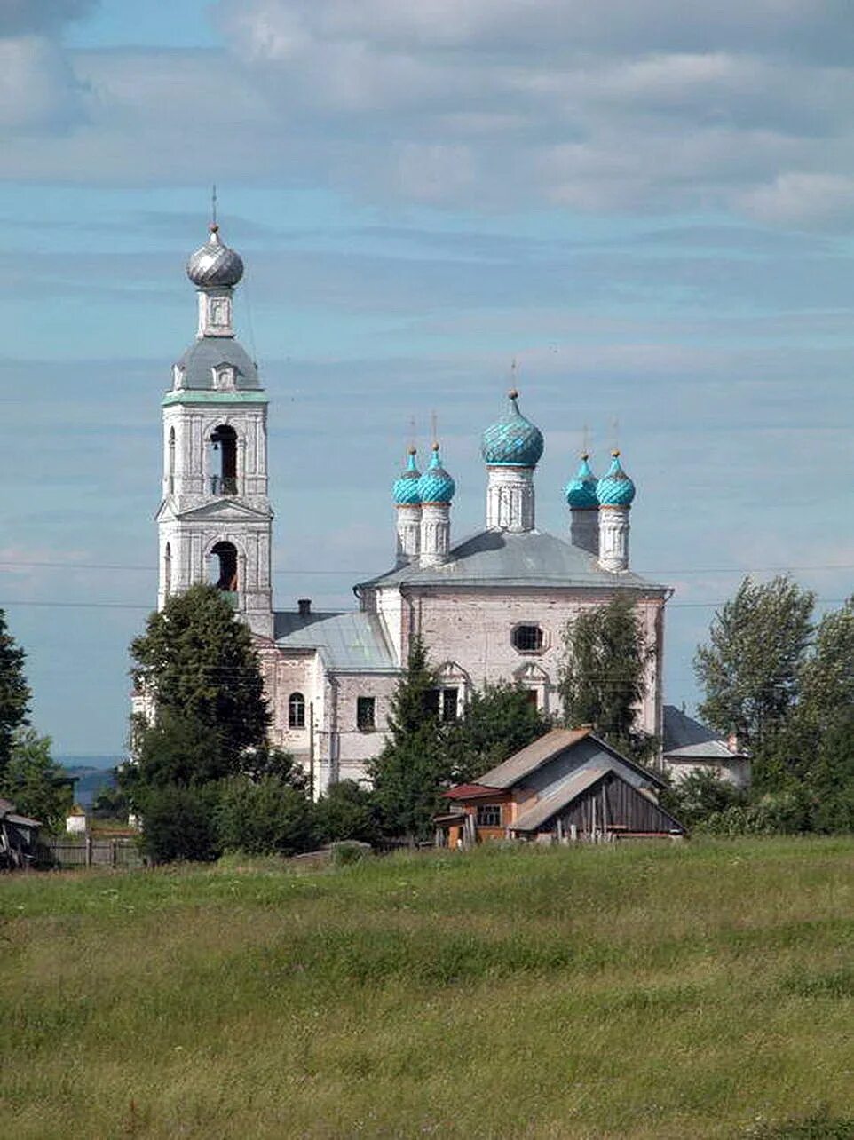 Церкви ростовского района ярославской области. Скнятиново Ростовский район храм. Храм села Скнятиново Ярославская область. Скнятиново Ростовский район Ярославская область. Казанский храм Скнятиново.