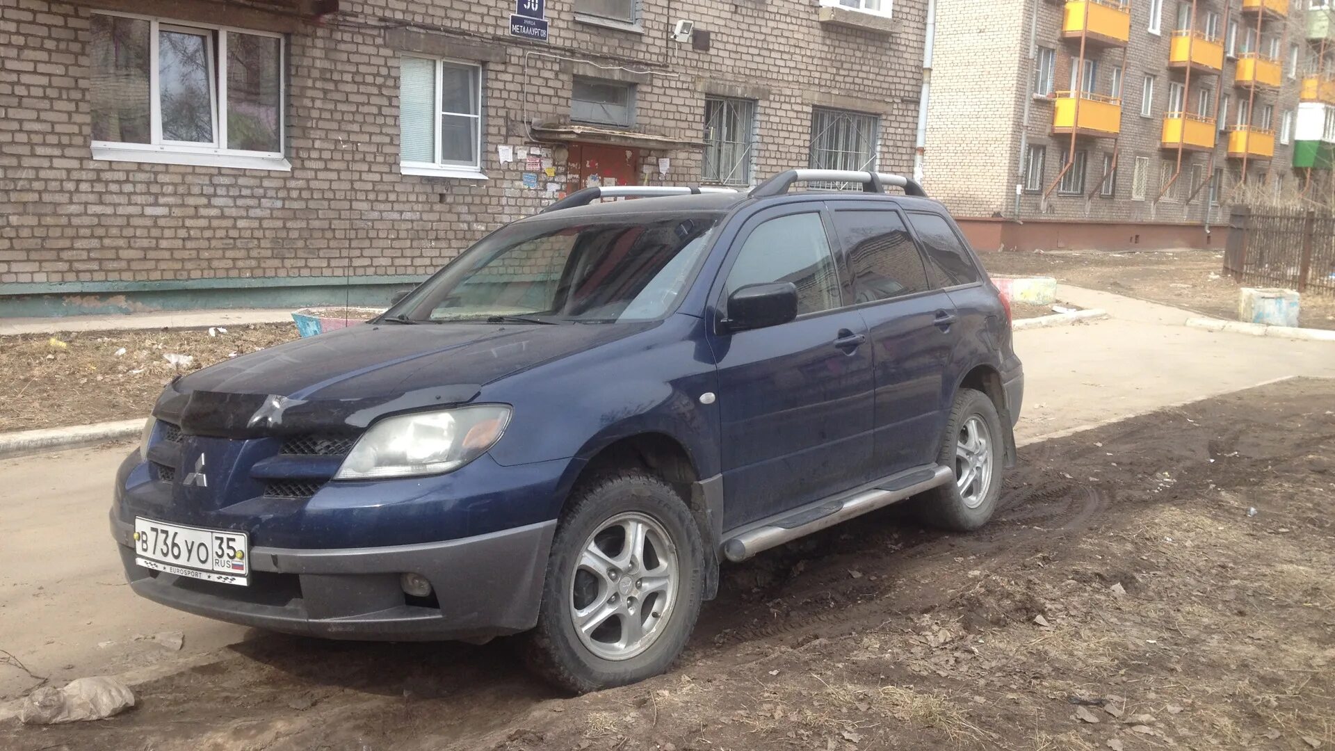 Полный привод аутлендер 1. Митсубиси Аутлендер 2003 2.4 автомат. Mitsubishi Outlander 2003. Митсубиси Аутлендер полный привод. Мицубиси Аутлендер 2003 год полный привод.