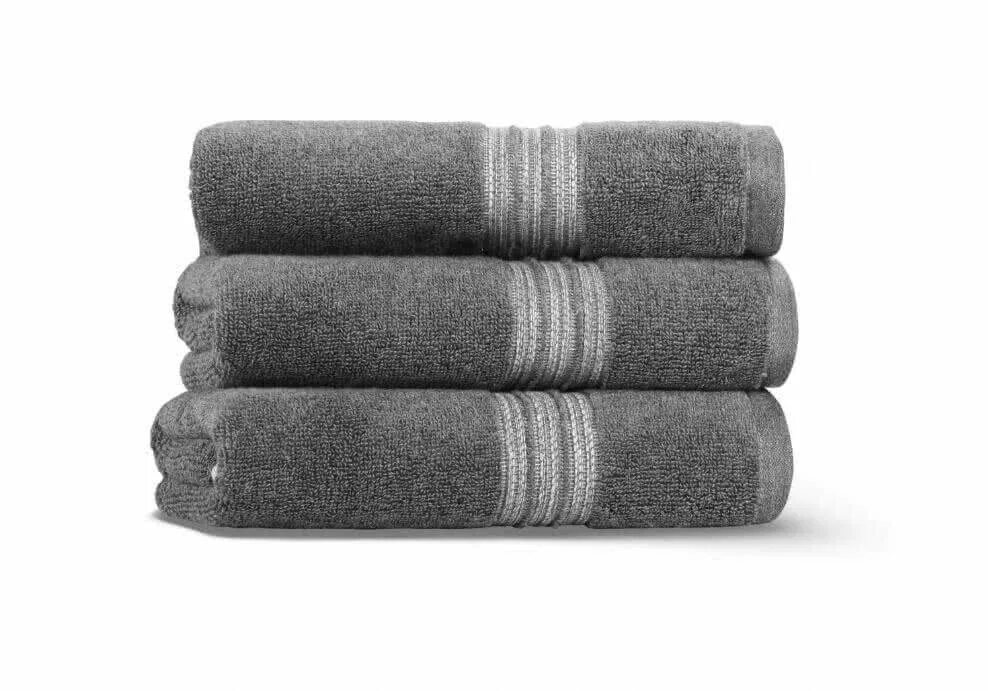 Старое махровое полотенце. Полотенце (серый). Набор полотенец. Набор серых махровых полотенец. Темно серое полотенце.