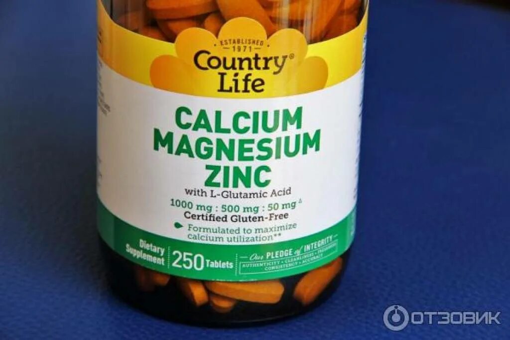 Са mg zn. Calcium Magnesium Zinc Country Life. Кантри лайф магний цинк кальций. Кальций Магнезиум цинк Кантри. Комплекс витаминов кальций магний цинк.