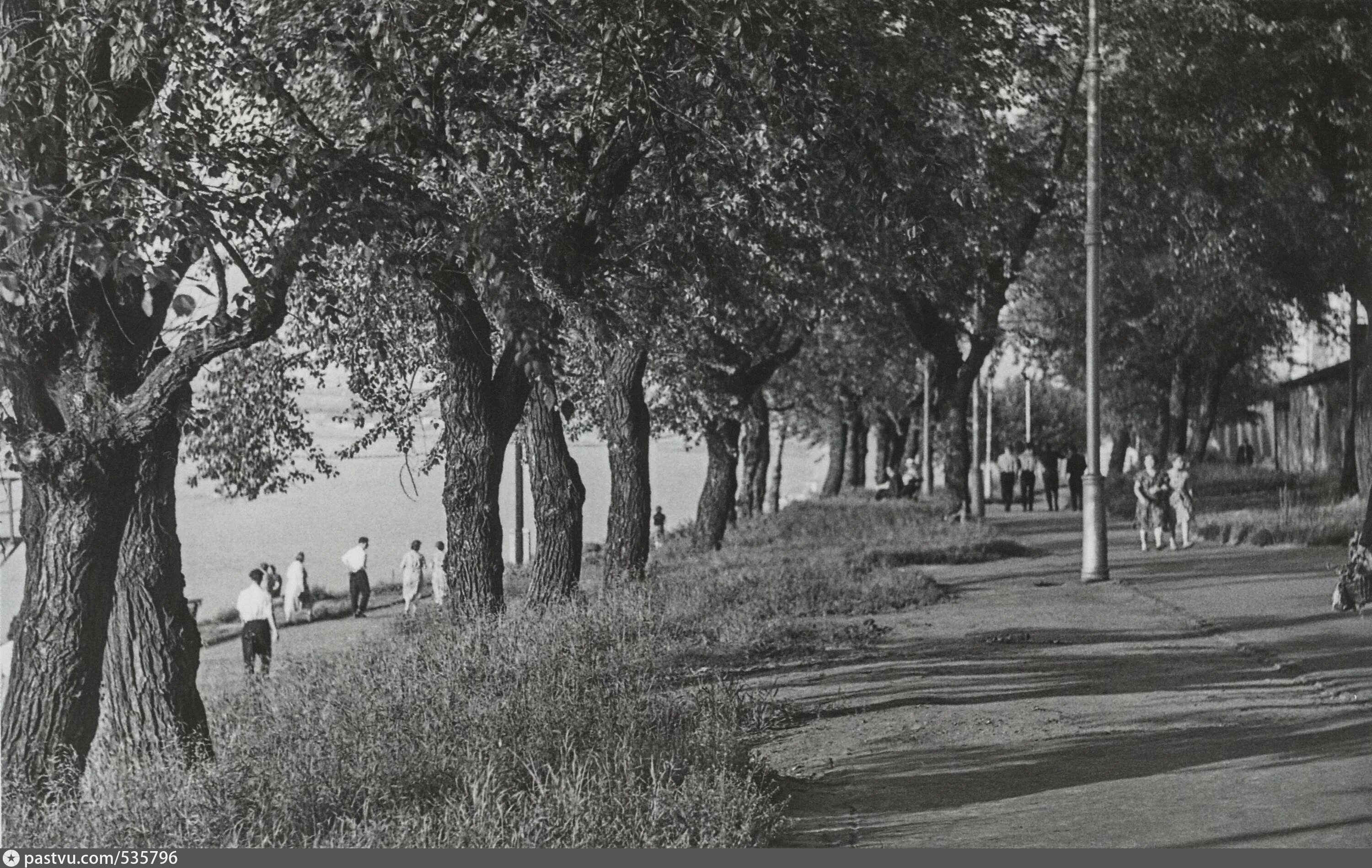 1970-Е Пермь набережная Камы. Петрозаводск .набережная 1970 год. Набережная Камы в 1970-е годы.. Курганская набережная 1970.