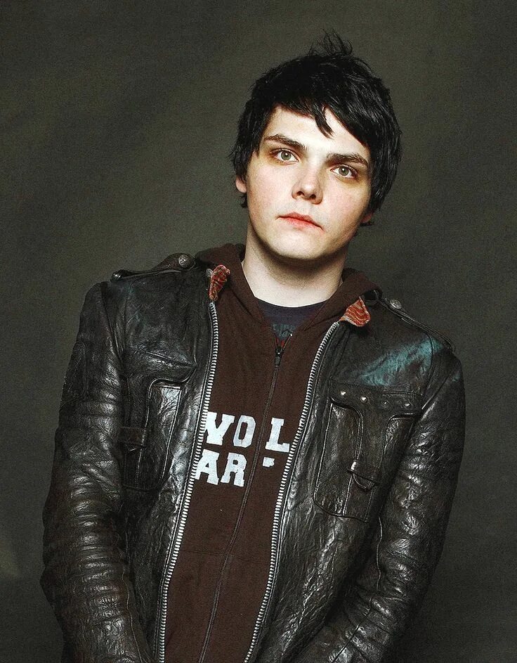 Уэй. Джерард уэй. джерард уэй 2025. gerard way 2025. gerard way 2025 tour.