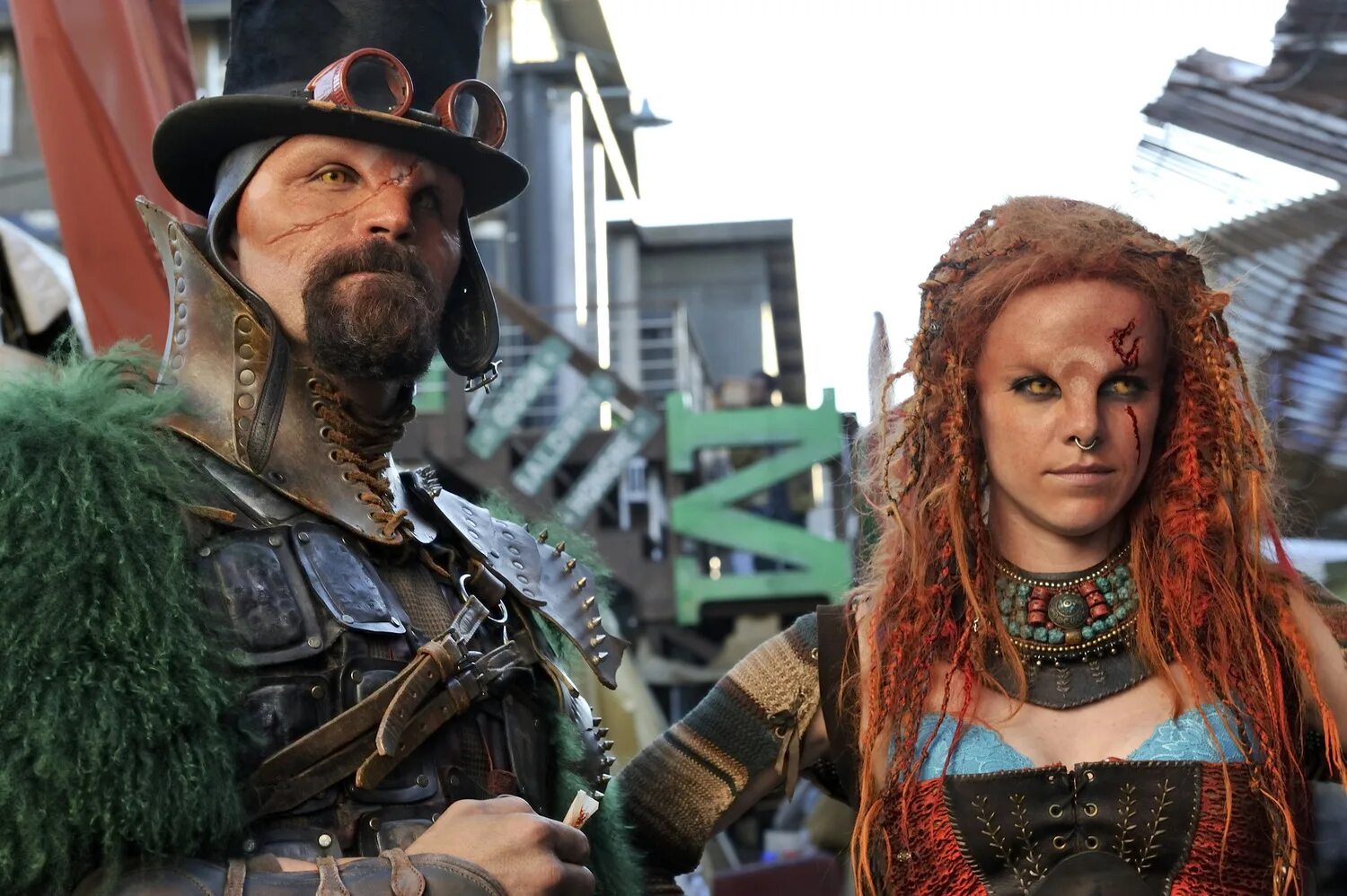 По какому каналу будет идти вызов. Вызов сериал 2013. Сумерки сага часть 2. Антон хабаров и татьяна арнтгольц. Сумерки рассвет 2 актеры.