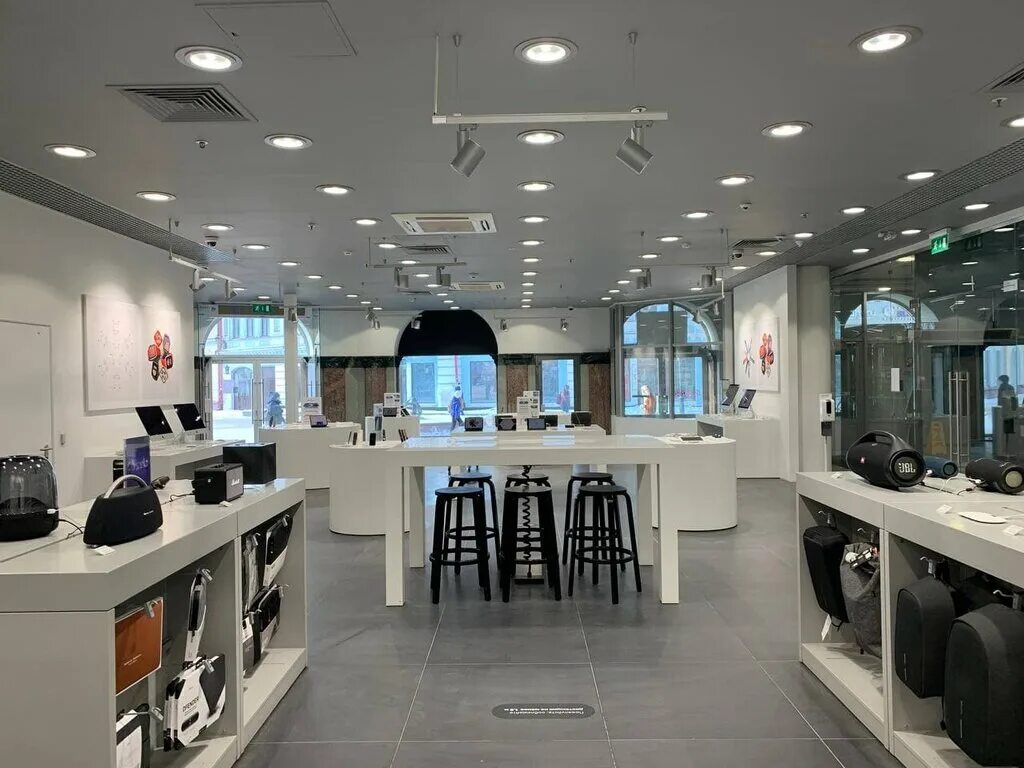 Apple Store Казань. Рестор. Up Store Казань. Re Store кольцо Казань.