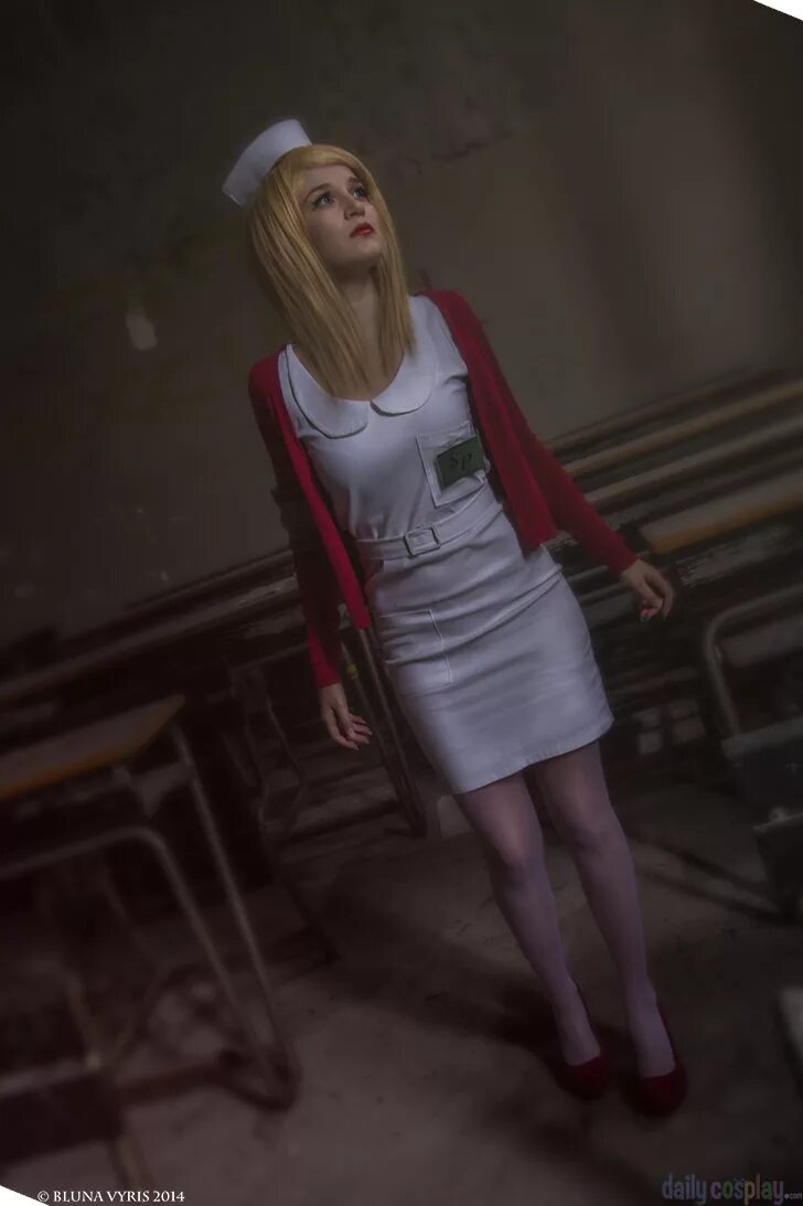 Lisa hill. Сайлент Хилл косплей Лиза Гарланд. Лиза Гарланд Silent Hill фильм.