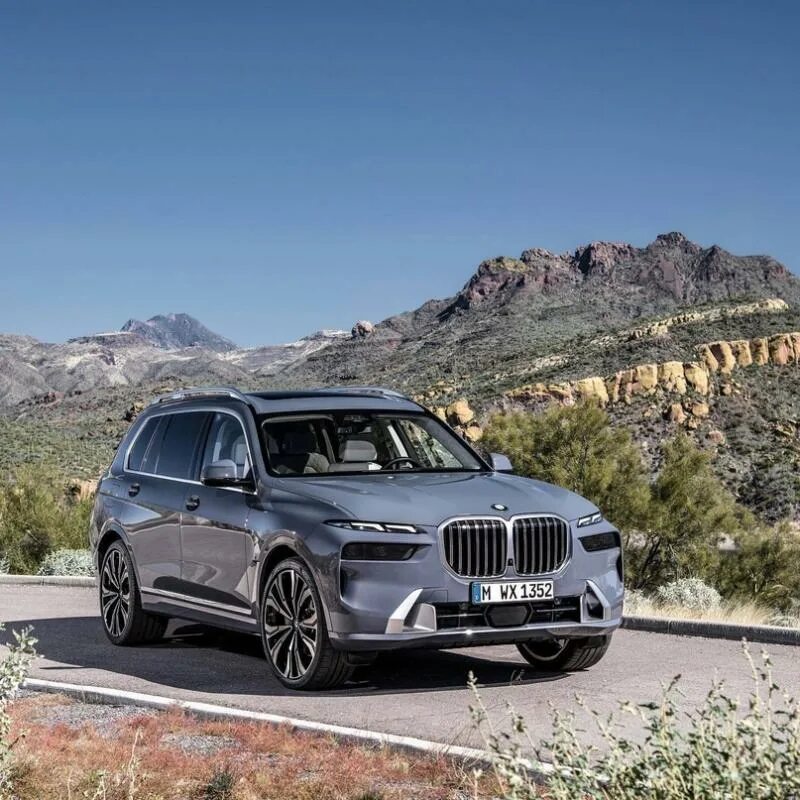 Новая х5 2023. BMW x7 2022. BMW x7 2023. X7 BMW x7. БМВ x7 xdrive40i.