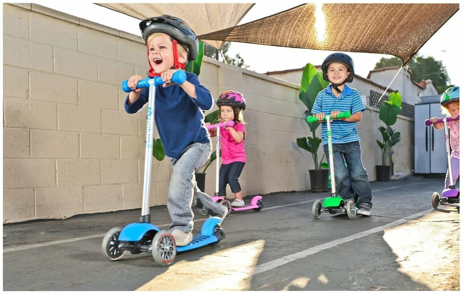 Kids scooter. Самокат kids. детский транспорт самокат.