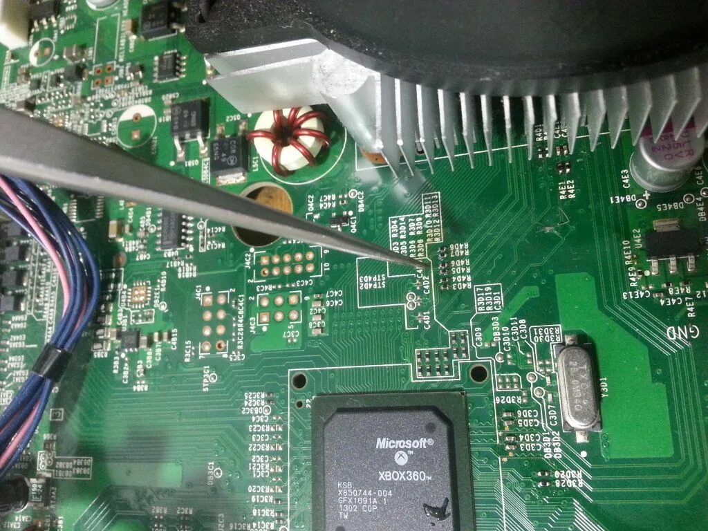 Xbox trinity. Xbox 360 trinity. freeboot xbox 360 плата. конденсатор xbox 360. xbox 360 trinity x360run rst.