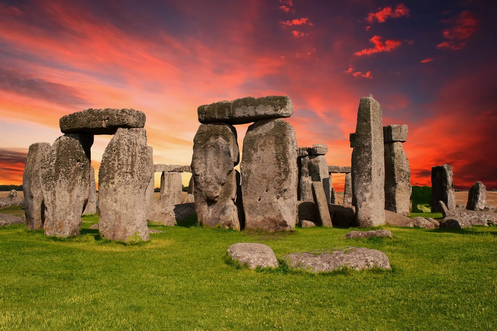 The oldest monuments are