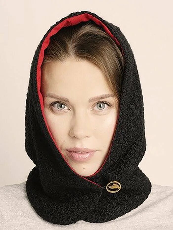 Капор изумрудный. Капры. Капюшон капор челси. Капюшон капор челси. Шапка "капор гарри-лайт".