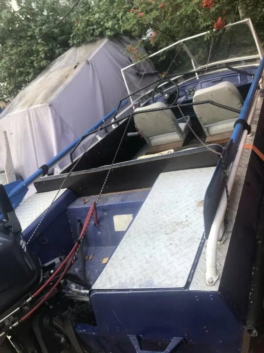 Лодка обь 1 технические характеристики чертеж. Обь 3 высокий борт. Лодка обь 3м технические характеристики. Шильда на лодку крым 3. Моторная лодка обь 3м.