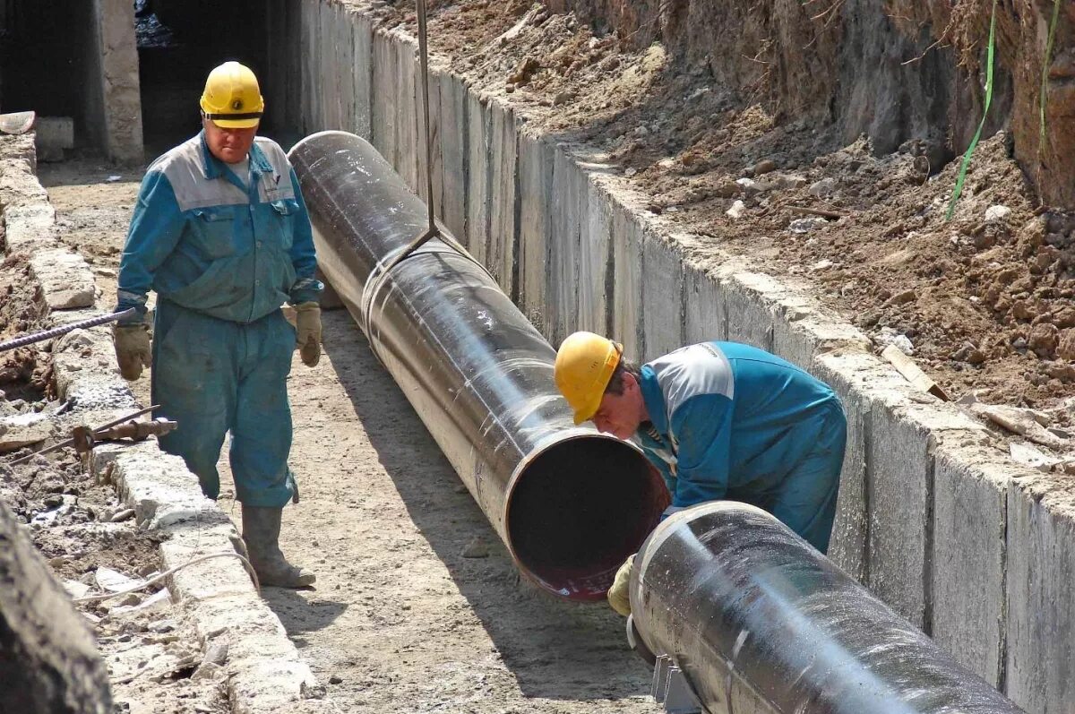 Магистральные тепловые сети. Теплотрасса ду500. Теплотрасса набережные челны. Строим теплотрассы. Монтаж наружных тепловых сетей.