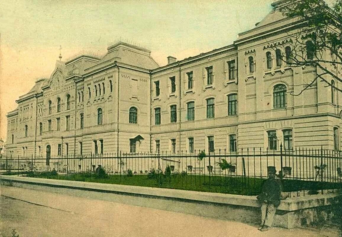 5 Я мужская гимназия в Одессе. Мужская гимназия 2 города Одессы. Полтавская мужская гимназия. Гимназия в Одессе 19 век.