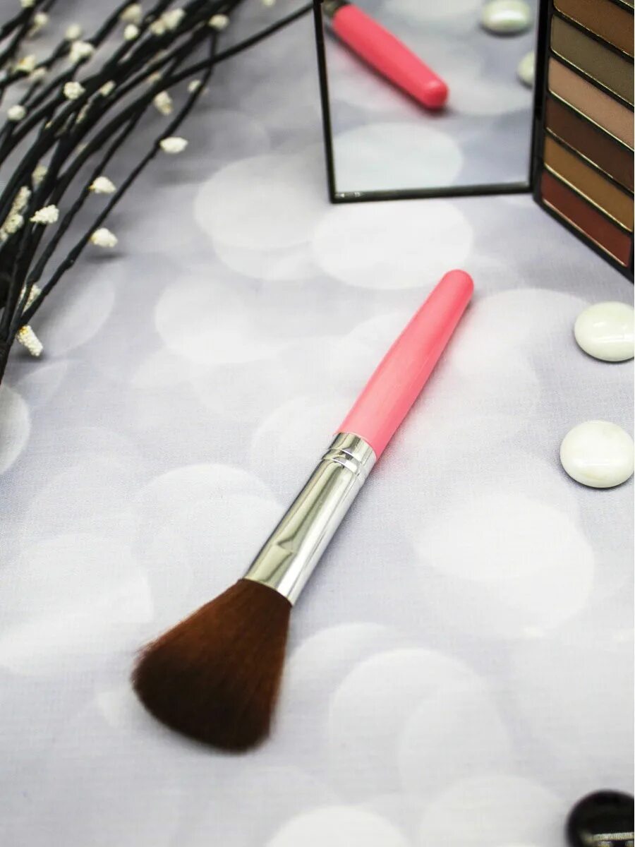 Кисть для тонального крема. Название кисточек для рисования. Пястная кость строение. Кисточка для рисования. Натуральные кисти для рисования.