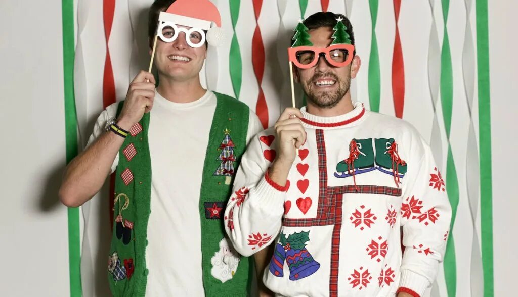 Sweater party. Вечеринка в новогодних свитерах. Гпжн sweater party. Вечеринка в новогодних свитерах. Вечеринка в свитерах.