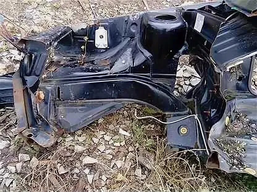 Брызговик ваз 2115 передний левый. Брызговик ваз 2115 передний левый. Передние лонжероны ваз 2114. Лонжерон ремонтный ваз 2114 правый передний. Передний лонжерон 2114.