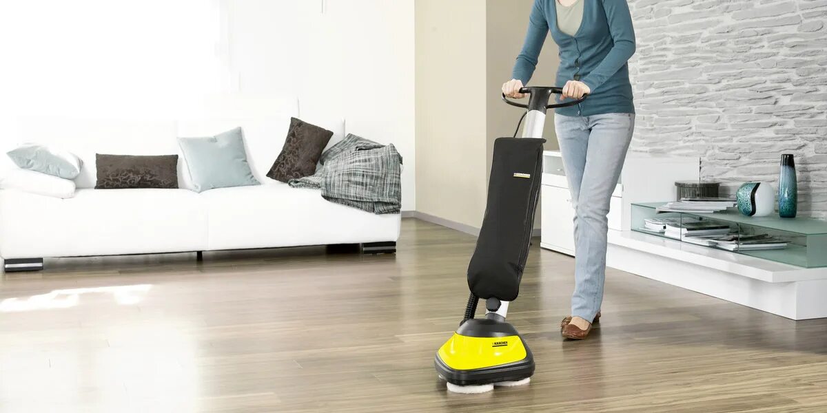 Пола купить гомель. Karcher полотер Karcher FP 303. Пылесос Karcher FP 303. Моющий пылесос для ламината. Лучший моющий пылесос для дома.